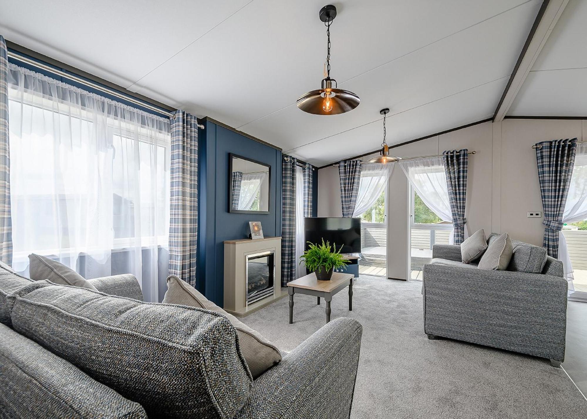 Green Meadows Country Park Hotel Harker Bagian luar foto