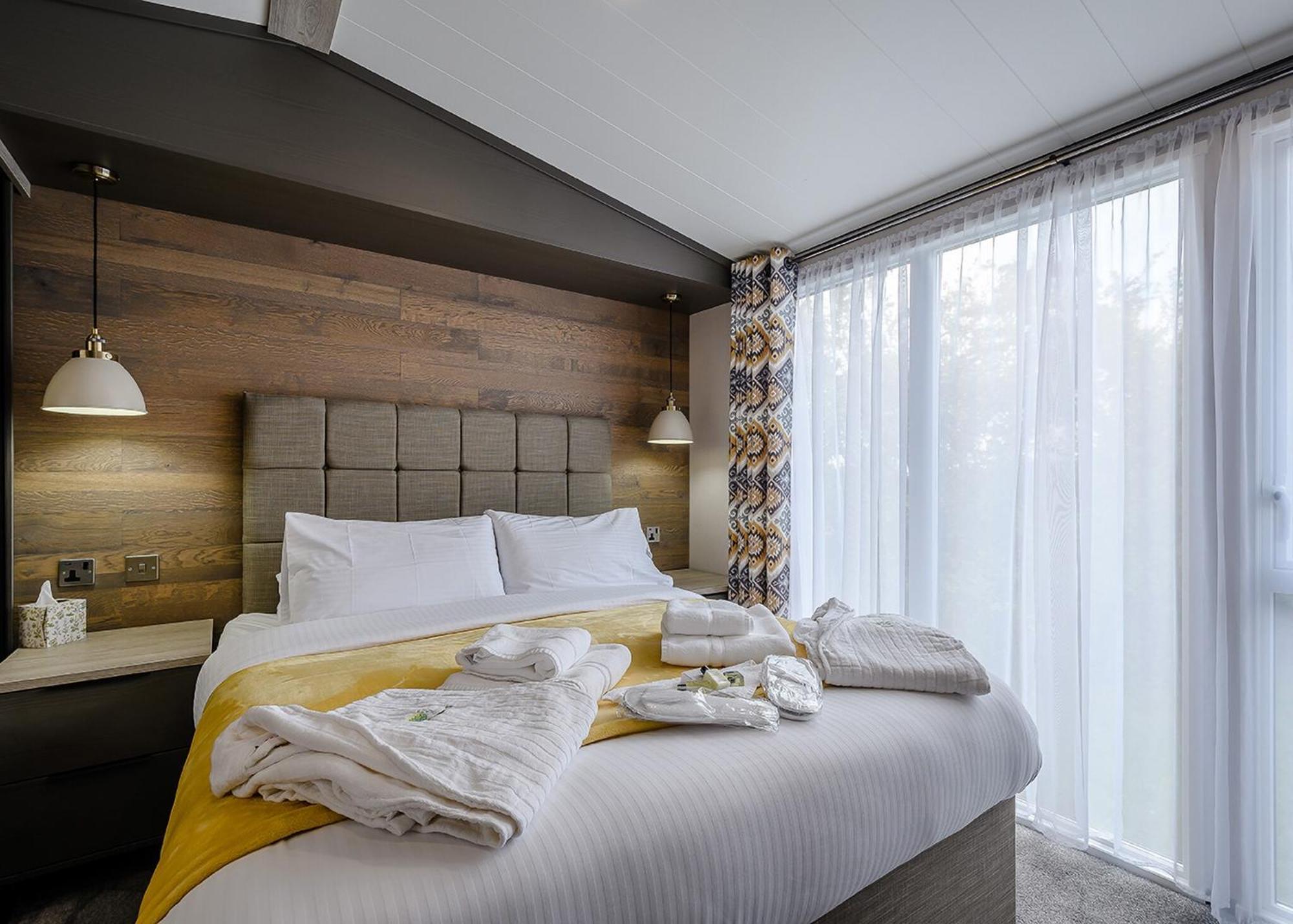 Green Meadows Country Park Hotel Harker Bagian luar foto